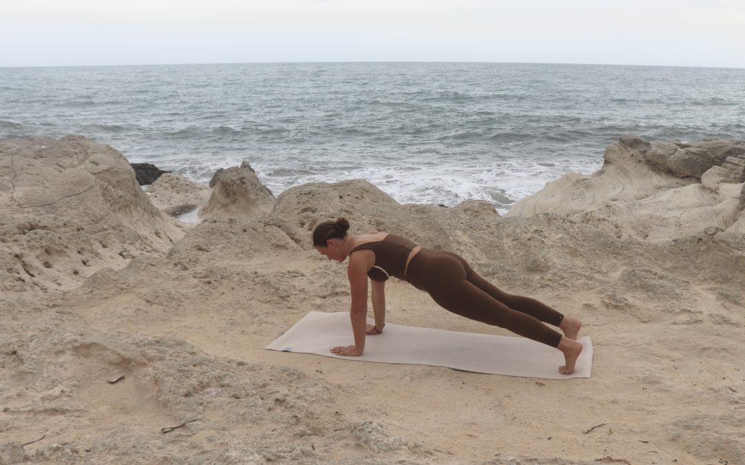 Verlicht rugklachten met deze Pilates oefeningen